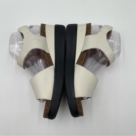 Clarks Unstructured Women’s 9.5 Lizby White Leather Adjustable Wedge Sandals - Picture 7 of 14